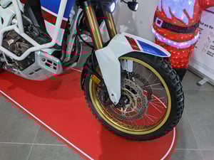 Watch video of Honda CRF1000L AFRICA TWIN ADVENTURE SPORT DCT CRF1000L AFRICA TWIN ADVENTURE SPORT DCT in Newcastle-under-Lyme