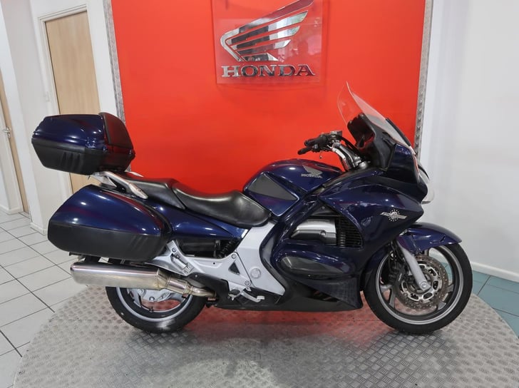 Honda ST1300 PAN EUROPEAN