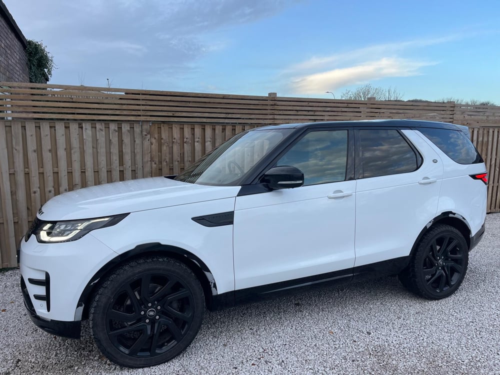Used Land Rover DISCOVERY DISCOVERY 3.0 TD V6 HSE LUXURY AUTO 4WD EURO 6 (S/S) 5DR for sale in Chesterfield