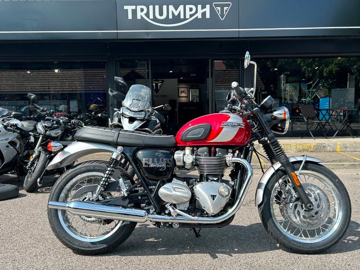 Triumph BONNEVILLE T120 ELVIS PRESLEY LIMITED EDITION