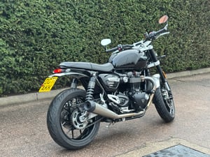 Used Triumph SPEED TWIN 1200 SPEED TWIN 1200 for sale in Stoke On Trent | Image 2