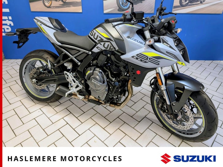 SUZUKI GSX-8S 800
