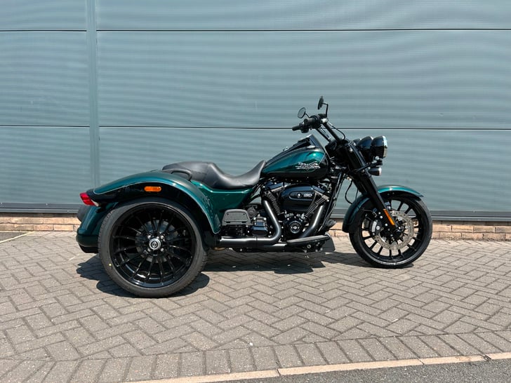 Harley-Davidson FLRT FREEWHEELER