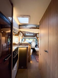 Used Burstner LYSEO TD HARMONY LINE LYSEO TD HARMONY LINE for sale in Wythall | Image 2