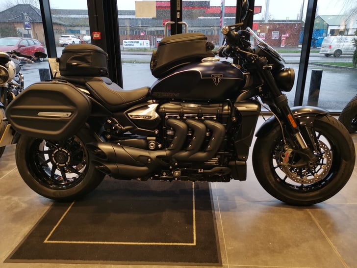 Triumph ROCKET 3 STORM R