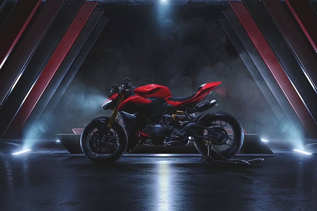 Ducati STREETFIGHTER V2