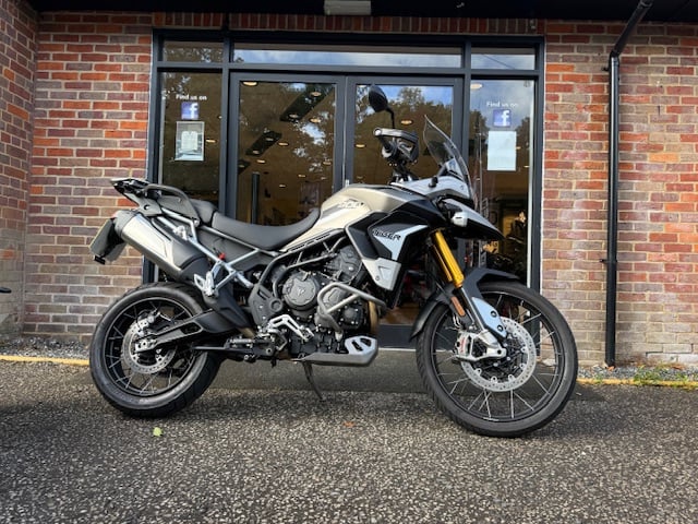 TRIUMPH TIGER 900 RALLY PRO