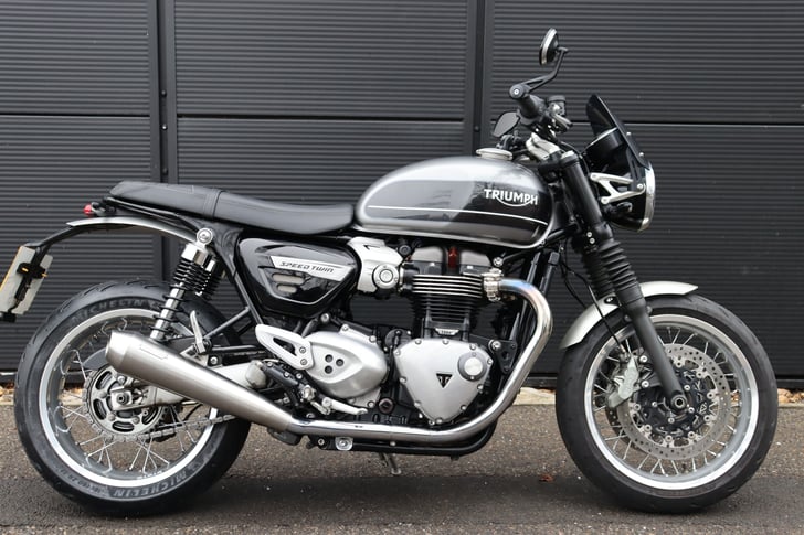 Triumph SPEED TWIN 1200