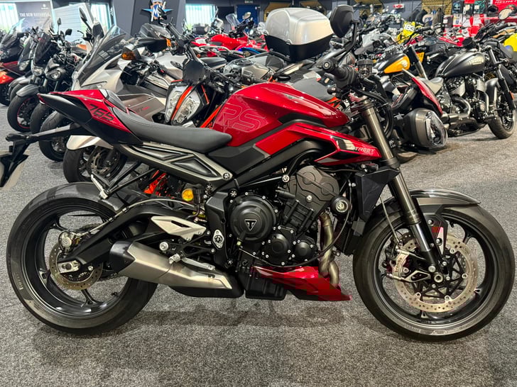Triumph STREET TRIPLE RS