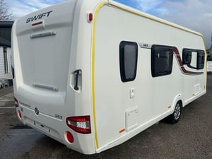 Used Swift CONQUEROR CONQUEROR 565 for sale in Preston | Image 2