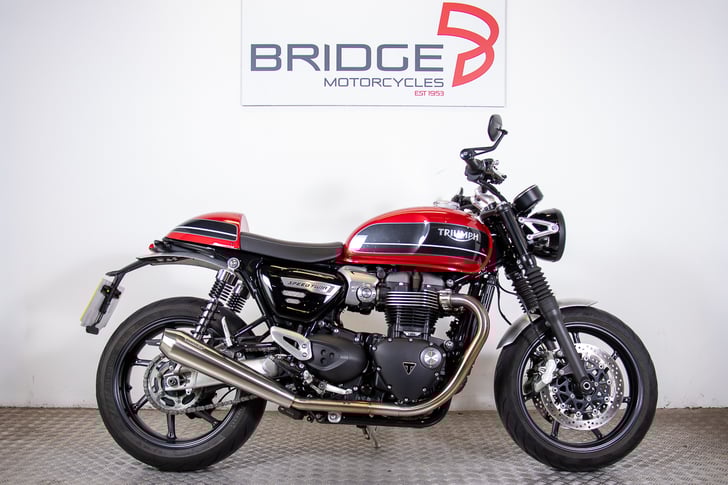 Triumph SPEED TWIN 1200