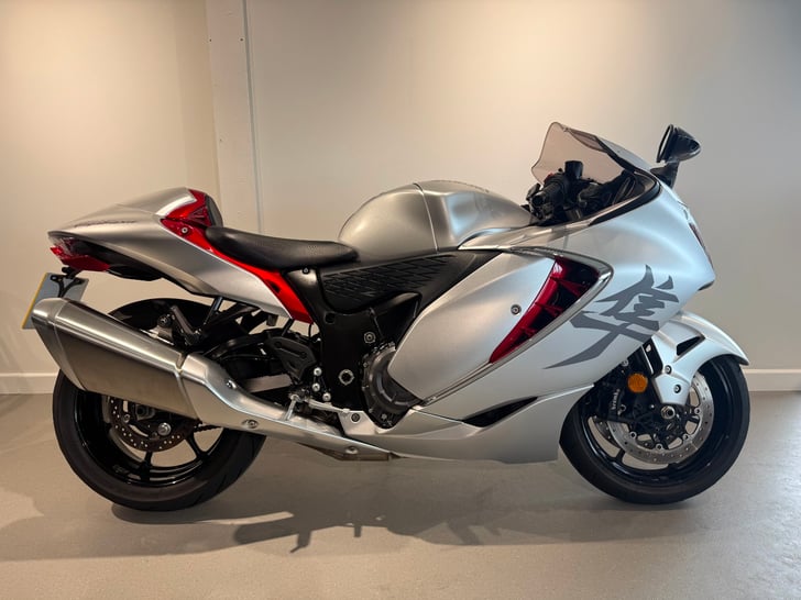 Suzuki GSX1300R HAYABUSA