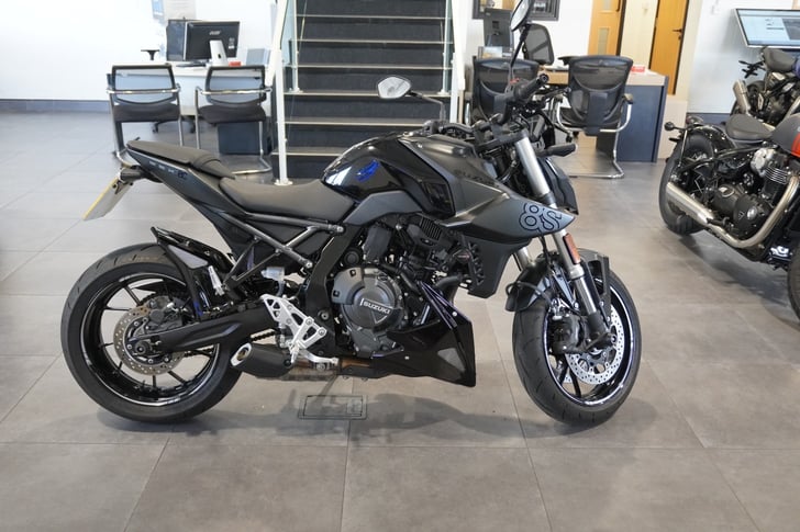 Suzuki GSX-8S