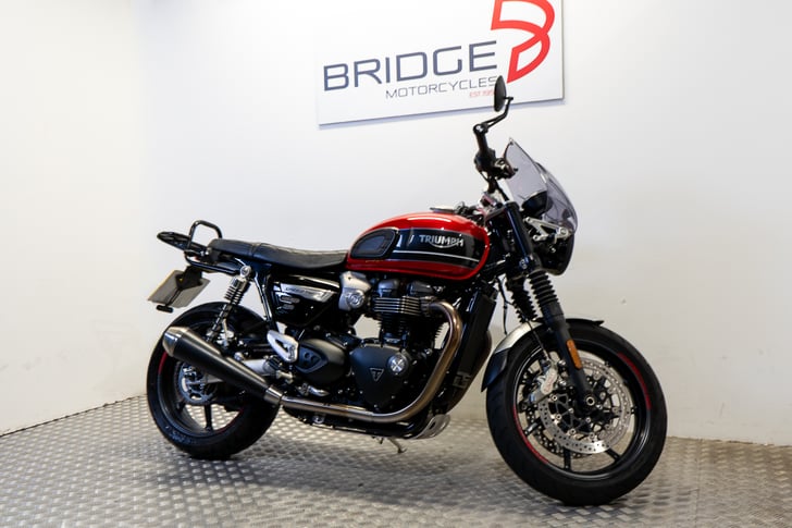 Triumph SPEED TWIN 1200