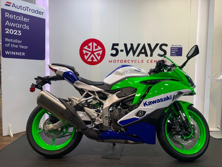 Kawasaki NINJA ZX-4RR 40TH ANNIVERSARY EDITION