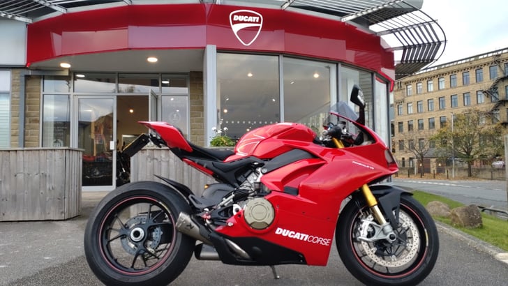 Ducati PANIGALE V4 S