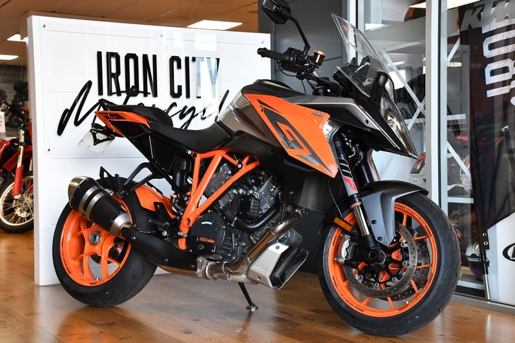 KTM 1290 SUPER DUKE GT