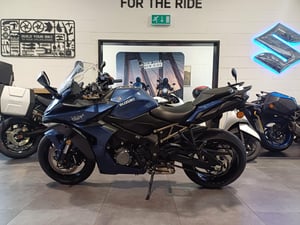 Suzuki GSX-S1000GT