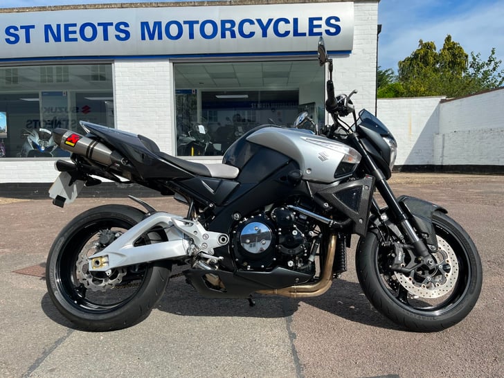 Suzuki GSX1300 B-KING