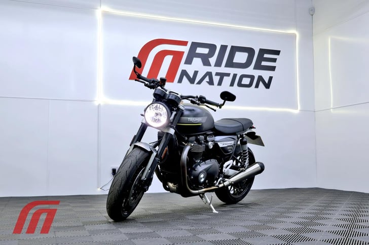 TRIUMPH SPEED TWIN