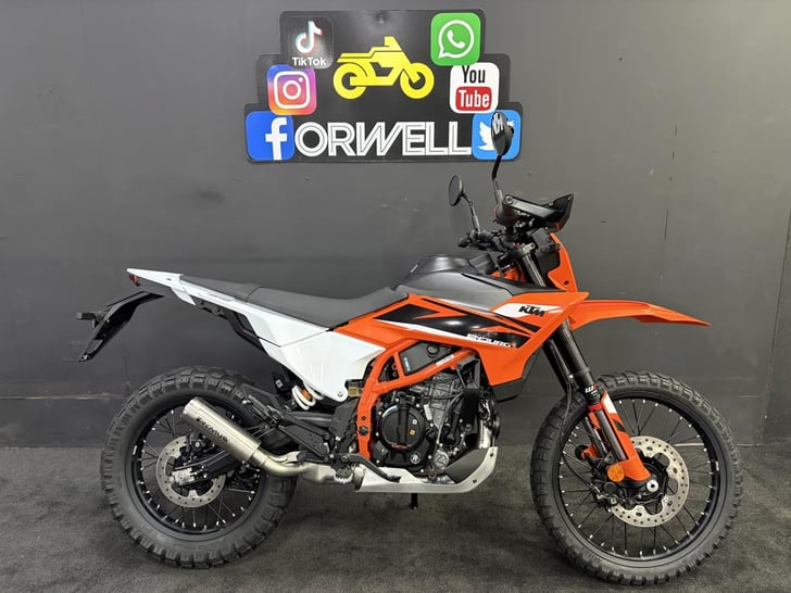 KTM 125 ENDURO R 2025 