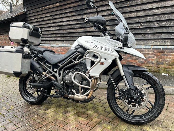 Triumph tiger 800 sale low