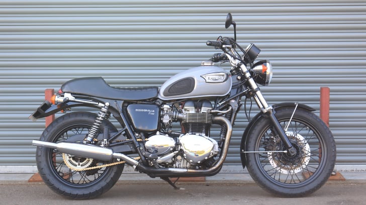 Triumph BONNEVILLE T100