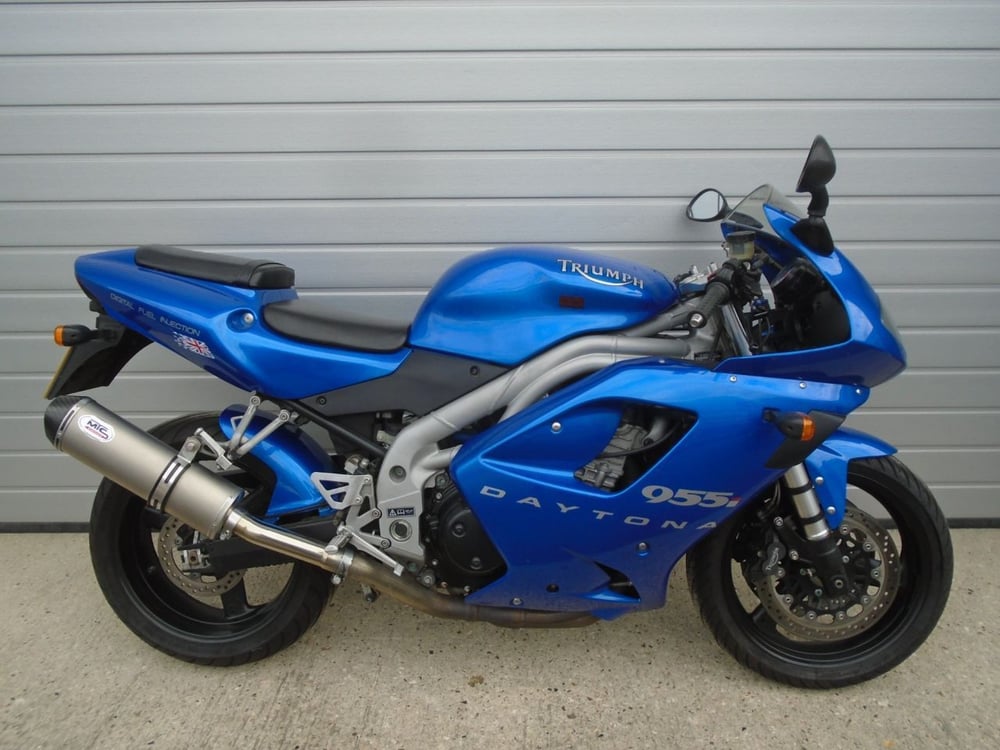 In Stock Triumph DAYTONA 955I for sale in Silchester Motorcycle