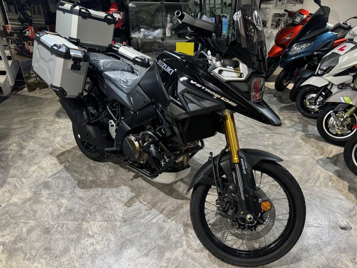 SUZUKI V-STROM 1050DE