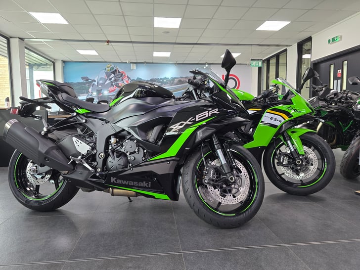 Kawasaki NINJA ZX-6R
