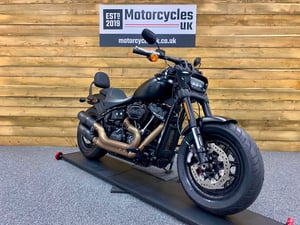 Watch video of Harley-Davidson SOFTAIL FXFBS FAT BOB 114 SOFTAIL FXFBS FAT BOB 114 in Swindon