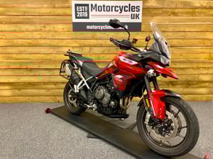 Used Triumph TIGER 900 GT PRO TIGER 900 GT PRO for sale in Swindon | Image 2