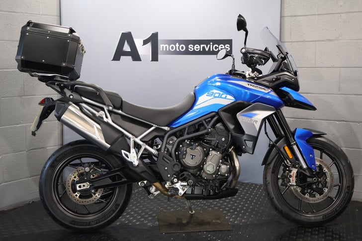 TRIUMPH TIGER 900 GT