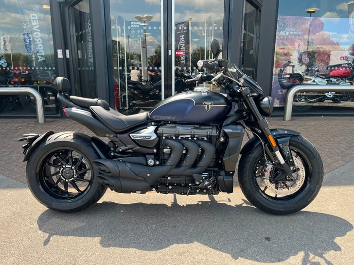 Triumph ROCKET 3 STORM GT