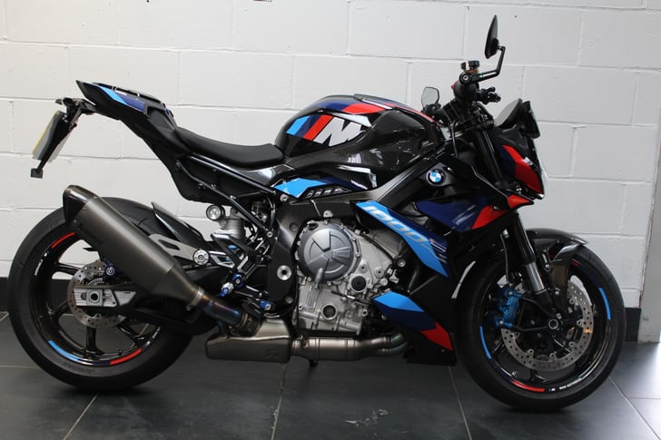 BMW M 1000 R