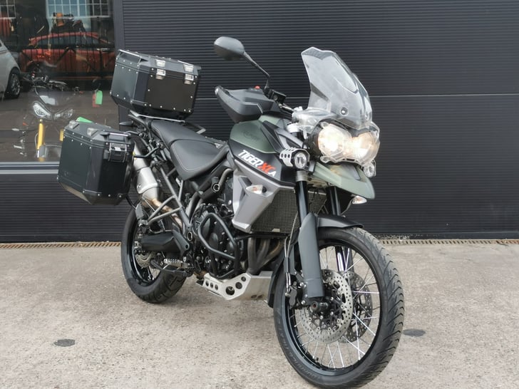 Triumph TIGER 800 XCA
