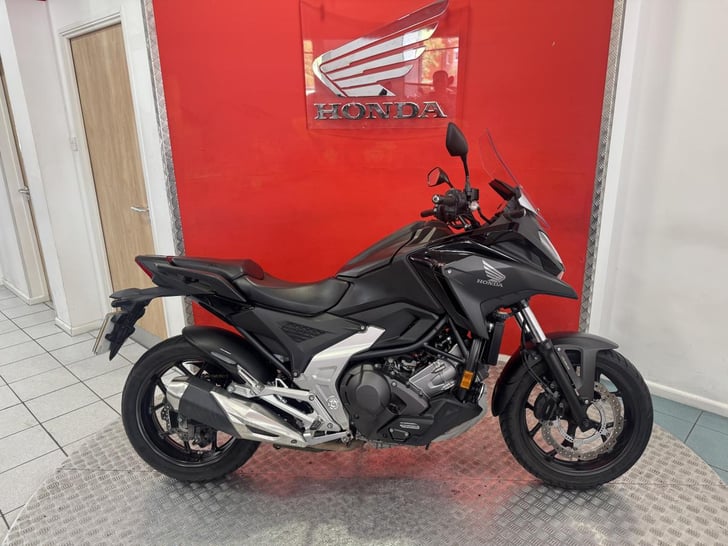 Honda NC750X DCT