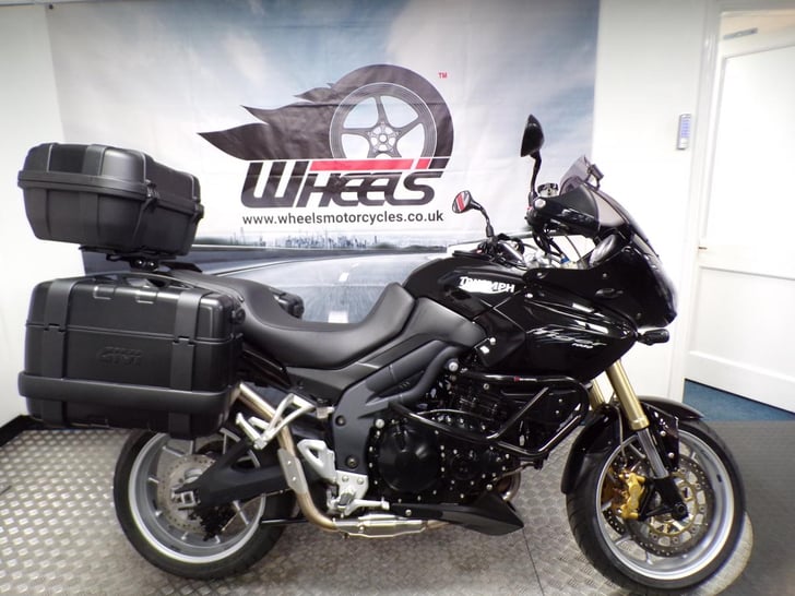 Triumph TIGER 1050