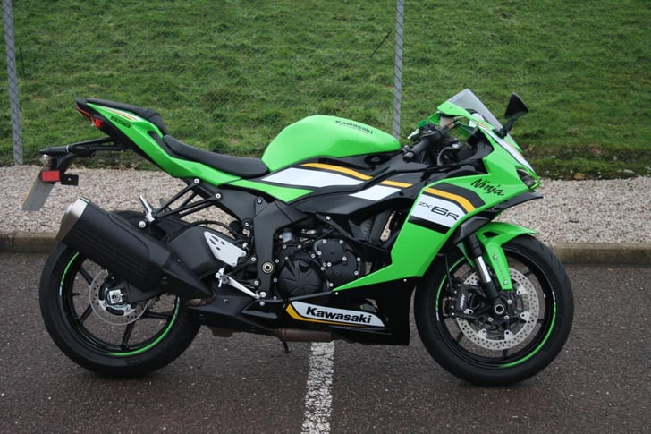 Kawasaki NINJA ZX-6R