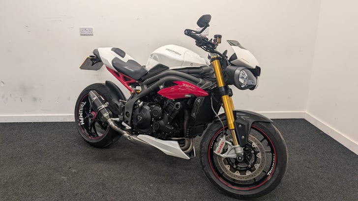 Triumph SPEED TRIPLE R
