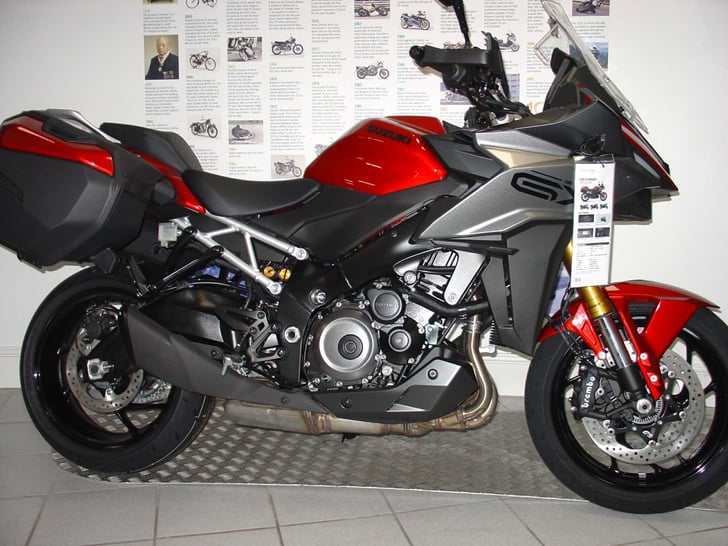 Suzuki GSX-S1000