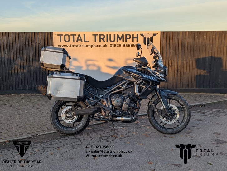 TRIUMPH TIGER 800 XRX