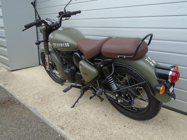 Royal enfield classic 350 store military green price