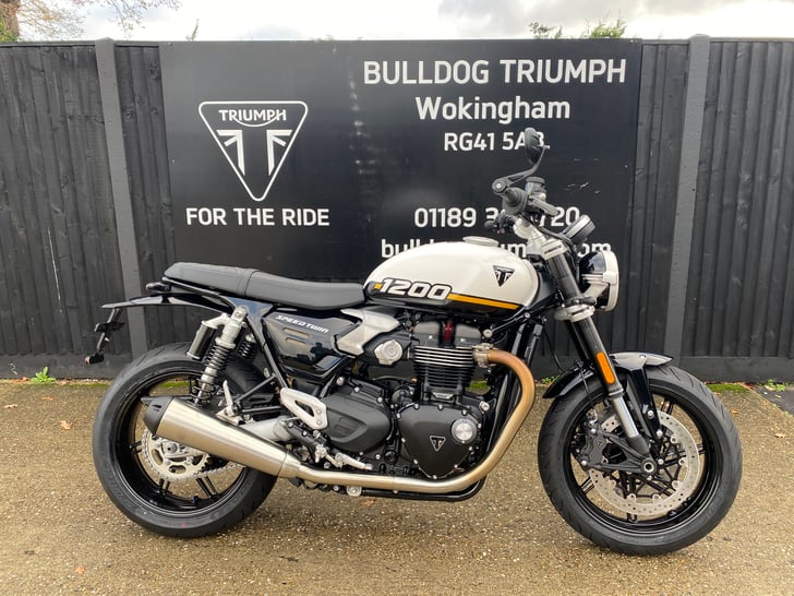 Triumph SPEED TWIN 1200