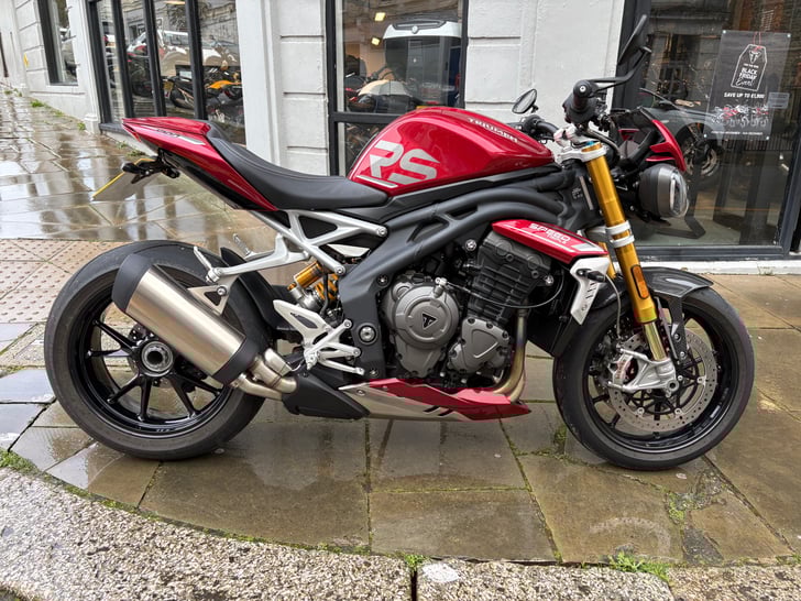 Triumph SPEED TRIPLE 1200 RS
