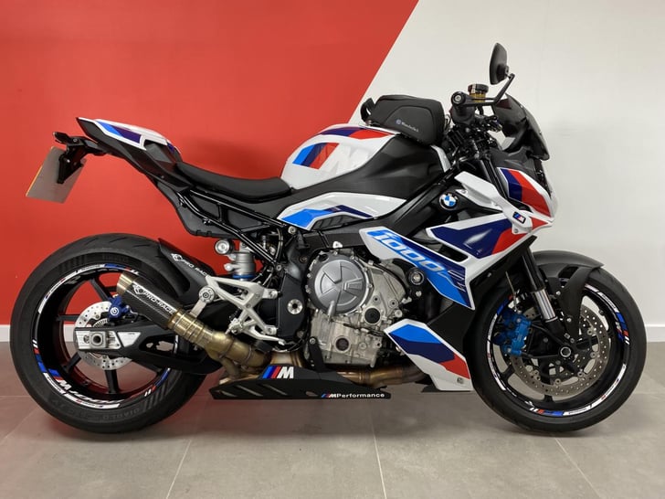 BMW M 1000 R