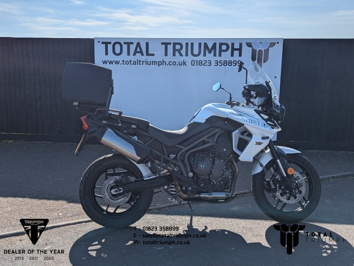 TRIUMPH TIGER 800 XRX