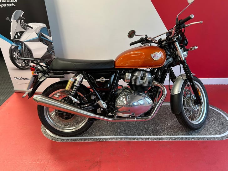Royal Enfield INTERCEPTOR 650