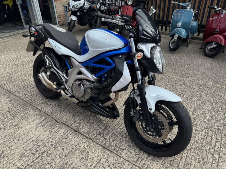 Suzuki GLADIUS 650