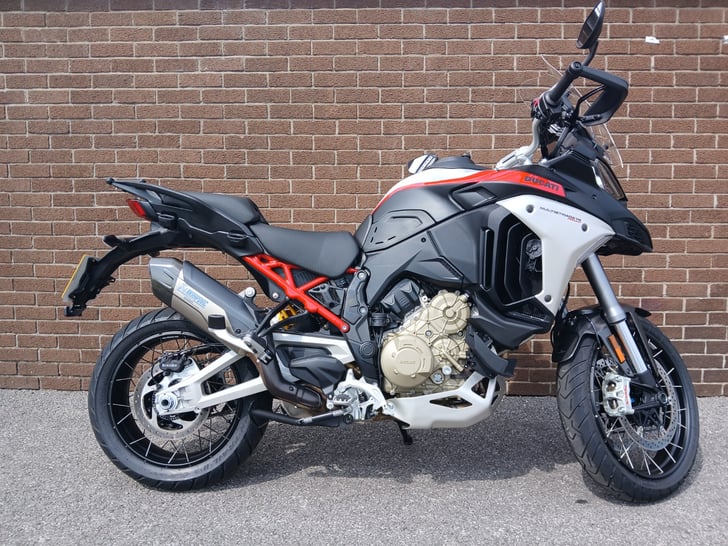 Ducati Multistrada V4 Rally Full Adventure